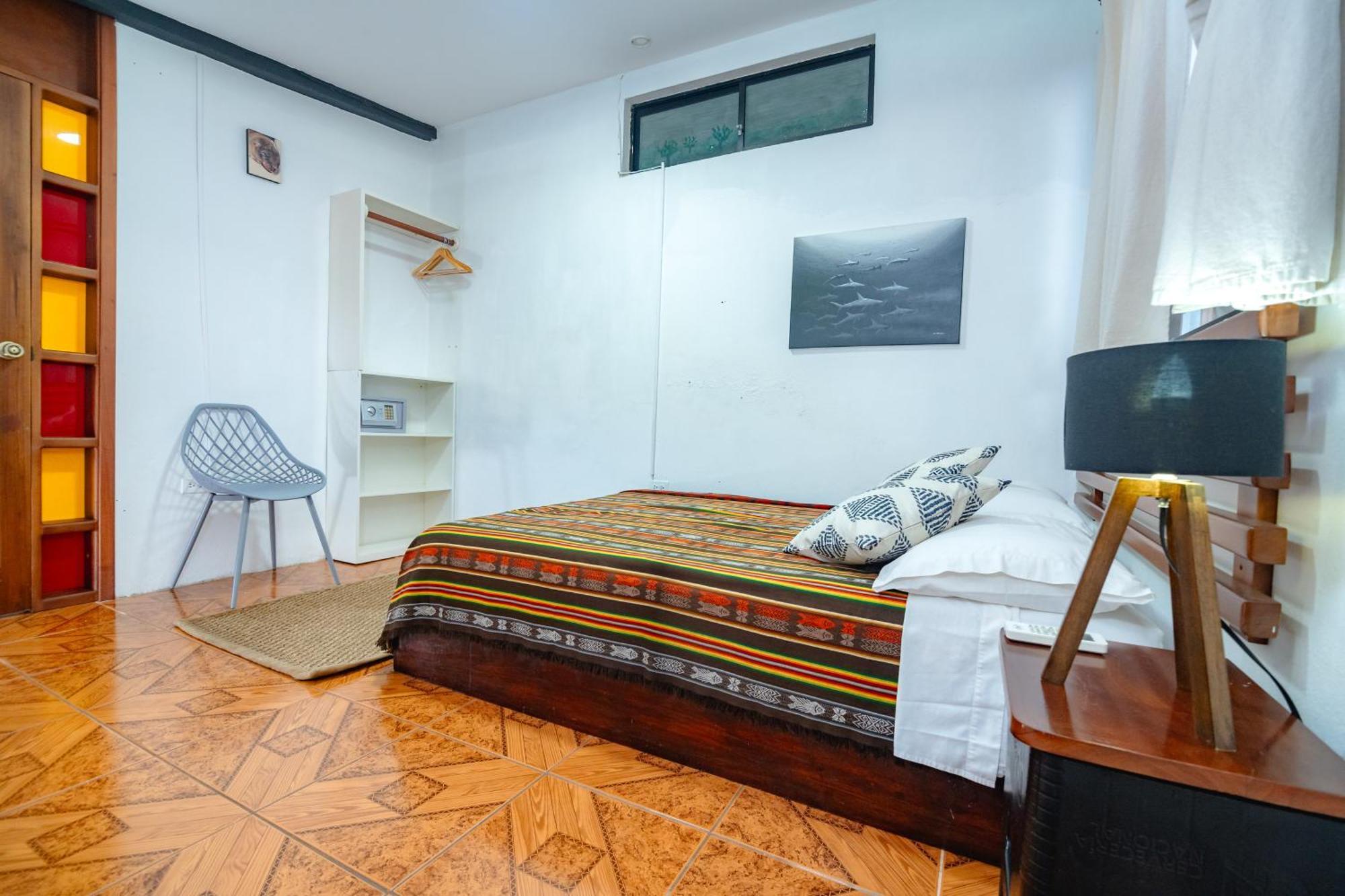 La K-Leta Boutique Guesthouse Puerto Ayora  Exteriör bild